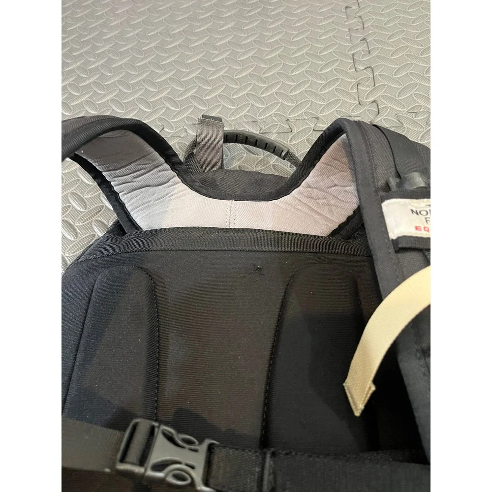 Vintage The North Face Backpack Unisex OS Black Hiking‎ Outdoor Daypack Bag